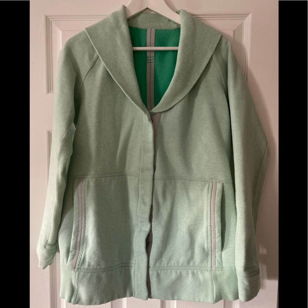 Lululemon sweater / sweatshirt